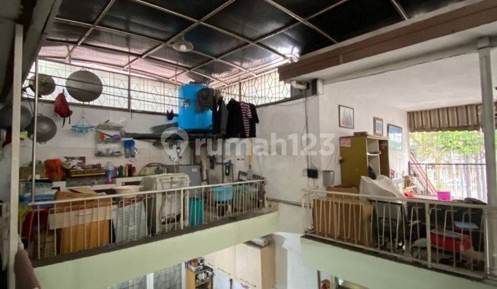 Dijual Rumah Kolonial dengan Konsep Kos di Pusat Kota Malang 2