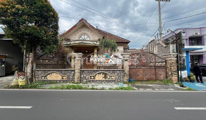 Dijual Rumah + Gudang Luas Cocok untuk Segala Jenis Usaha Dijual Rumah + Gudang Luas Cocok untuk Segala Jenis Usaha