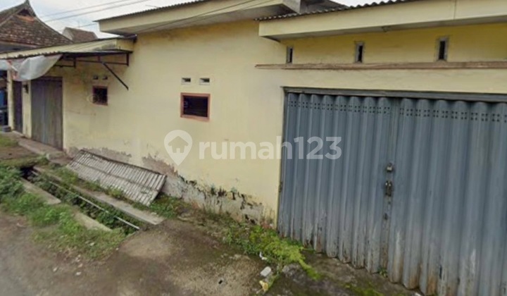 For Quick Sale Business House on Semanding Raya Road Axis, Kepanjen 2