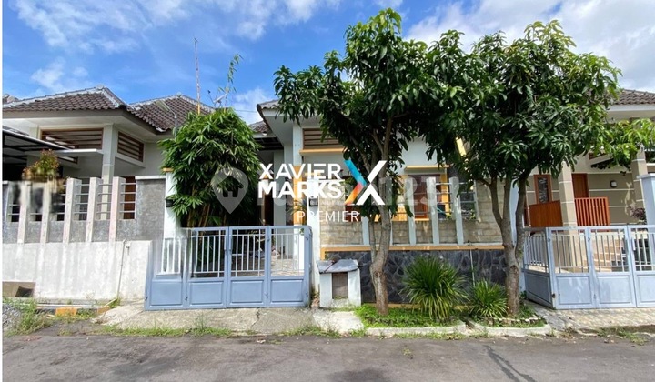 For Sale Villa Concept House Fully Furnished in Lawang