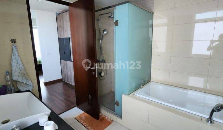 Disewakan Apartemen Kensington 3 Kamar Tidur Furnished 2