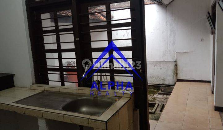 Disewakan Rumah Hunian Luas Daerah Cikutra Kota Bandung 9
