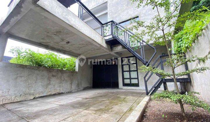 Dijual Rumah Bagus di Bojong Koneng, Bandung 1