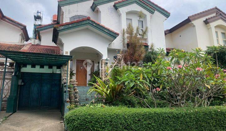 Dijual Rumah Modern Dalam Komplek Di Tubagus Ismail Kota Bandung  1