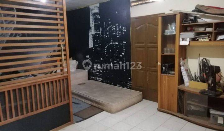 Rumah Minimalis 2 Lantai Startegis di Dekat Kiara Artha Park 2