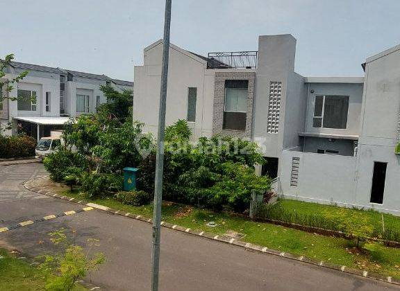 Jual Murah Rumah Hoek di Cluster Persis Depan Aeon Mall, Deltamas 2