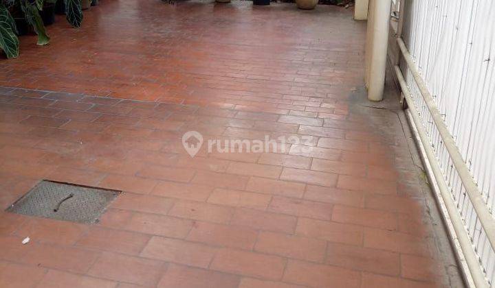 Rumah Hook Luas di Pusat Kota Bandung Leuwisari 2