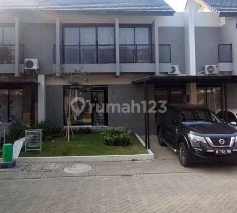 Rumah Tropical baru Semi Furnish di Kota Baru Parahyangan 1