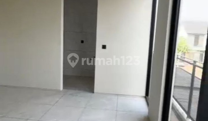 Dijual Rumah Siap Huni Seperti Baru Tatar Punawangi Kota Baru Parahyangan Bandung