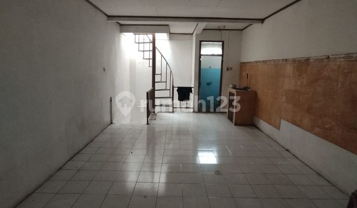 disewakan ruko siap pakai 2,5 lantai di sayap cibaduyut bandung disewakan ruko siap pakai 2,5 lantai di sayap cibaduyut bandung