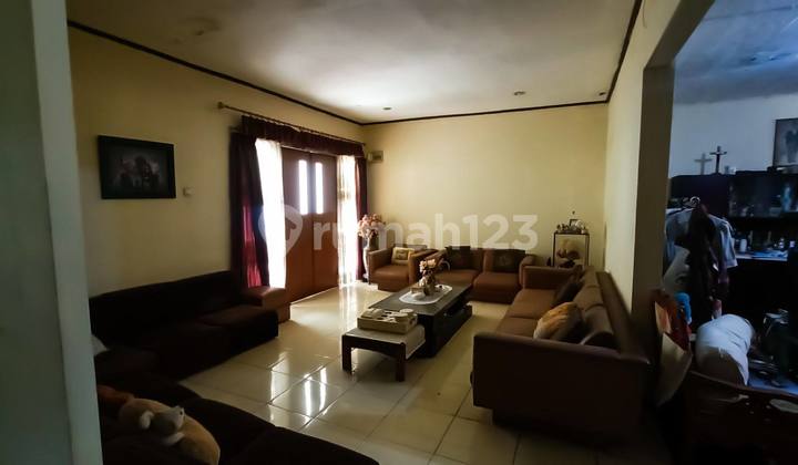 Dijual Rumah Hitung Tanah Sayap Setraduta di Gunung Batu Bandung