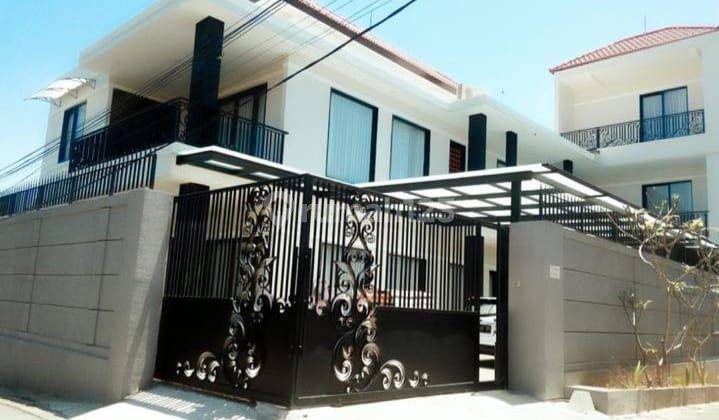 Rumah 2,5 Lantai Puri Gading Jimbaran Dijual 1