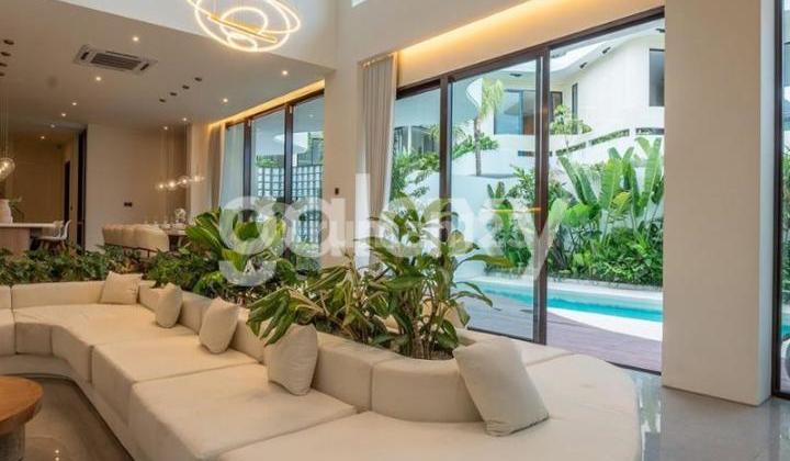 Brand New Luxury Djelantik Villa at Dewi Sri Legian for Sale