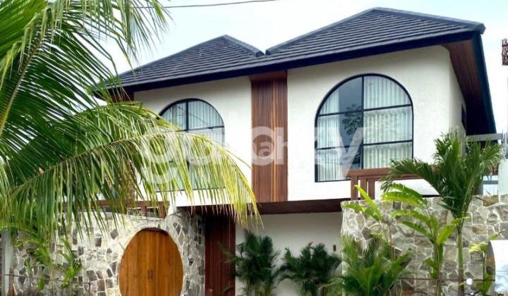 Brand New Modern Mediterranean Villa di Toyaning Ungasan Badung, Bali