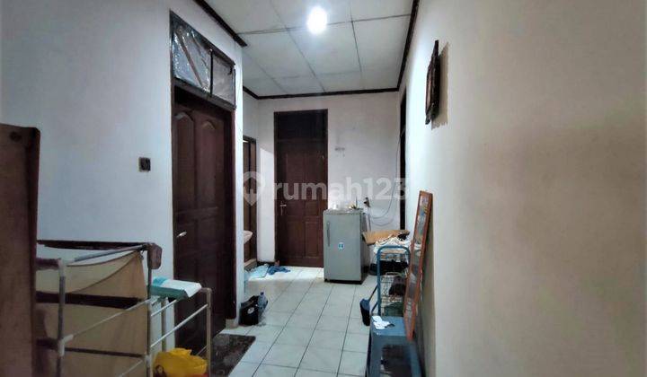 Rumah 2 Lantai di Blok S Kebayoran Baru Lokasi Strategis