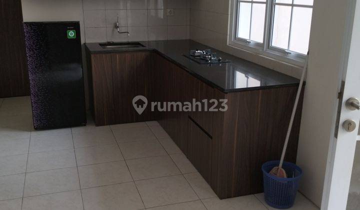 Sewa Kamar Kost Khusus Putri Murah di Cluster Alesha Vanya Park Bsd City Tangerang 2