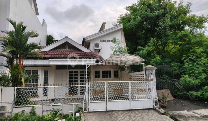 J2182-Cbπ3% Rumah 1,5 Lantai 8X18 M2 Hadap Utara di Intercon