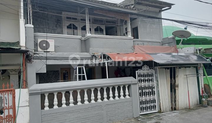 S2062-15π1% Rumah Selantai Aja 7,5x12 Bagian Depan 10x12 Bagian Belakang Jln 1,5 Mobil No Carport Bis Parkir Sebranv Rumah Di Jelambar Dekat Stasiun Kai T  2