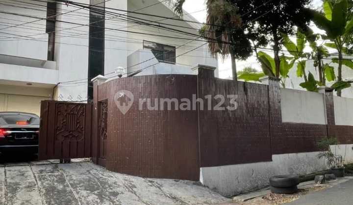 J2232-Cb73= 2-Story House 702/950 M2 Suitable for Cafe/Restaurant Business on Bangka Street Kemang South Jakarta J2232-Cb73= 2-Story House 702/950 M2 Suitable for Cafe/Restaurant Business on Bangka Street Kemang South Jakarta