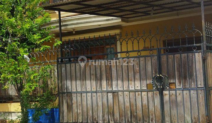 Rumah 2 Lantai 162 250 M2 Lingkungan Aman Nyaman di Intercon  1