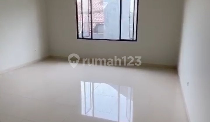 Rumah 2 Lantai 5x25 145 M2 Jln 2 Mbl Kav Dki Meruya 3