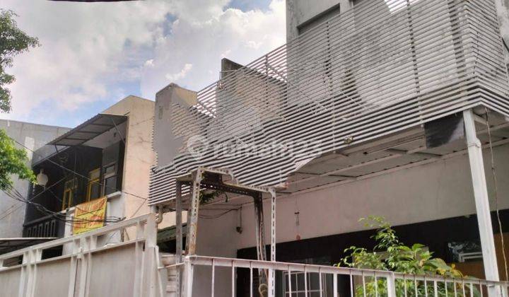 S1495/74L12 Ruko 2lantai + roof top 7x30 m2 eks cafe pastry ada alat lengkap  2