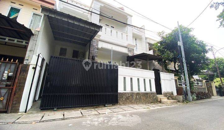 J%3z2 Rumah 2 lantai 142/250 m2 jln 2 mbl joglo 1