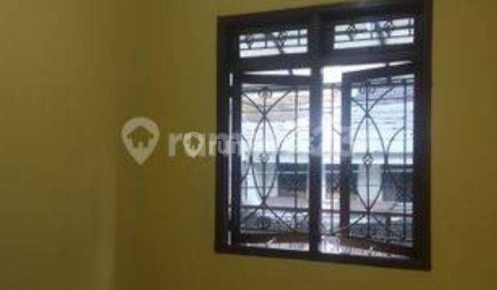 J536 Rumah 2 lantai 5x11 m2 terawat sedikit dlm gang dekat jln tanjung duren raya 2