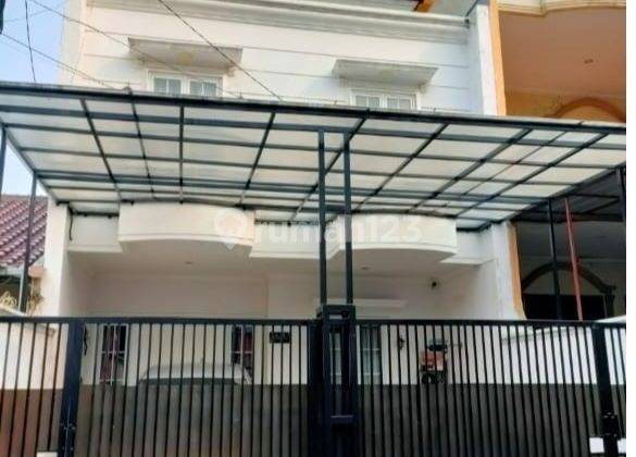 J1581- CBL5 Rumah 2.5 lantai 7x18 m2 hadap Utara jln 2 mbl taman ratu 1