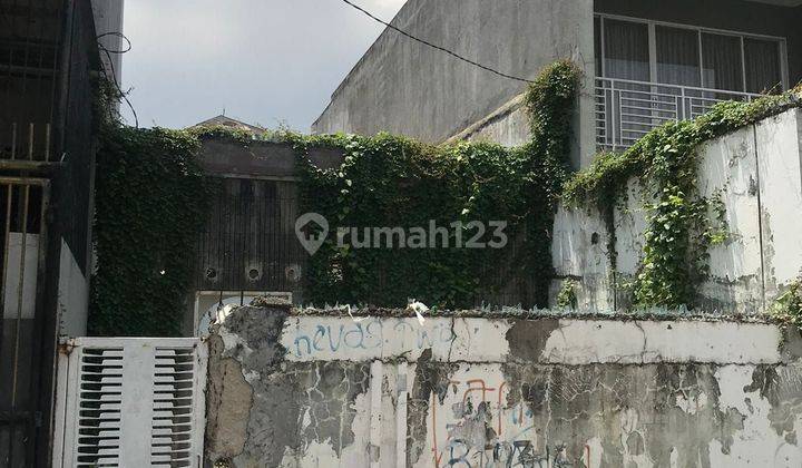 J1601-cbL5  Rumah tua 5x21 m2 hadap Utara jln 2 mbl duri kepa 1