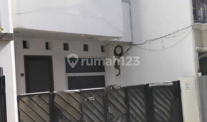 J1783-+2=+7 Rumah 2.5 Lantai 6,15x16.8 M2 Jln 2 Mobil Hadap Selatan Dekat Mall Citraland - Kampus Untar Trisakti J1783-+2=+7 Rumah 2.5 Lantai 6,15x16.8 M2 Jln 2 Mobil Hadap Selatan Dekat Mall Citraland - Kampus Untar Trisakti