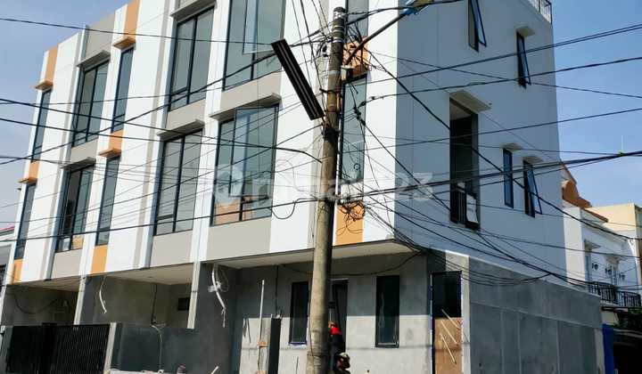 J1825-cbl5 Rumah Indent 2 Man 3 Lantai 4x13 M2 Jalan 2 Mobil Bebas Banjir Duri Kepa 2