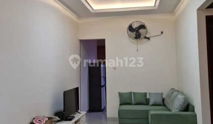 J2193-Cb%0£ Rumah 1 Lantai Lt/Lb 96/80 M2 Hafal Timur Jalan 2 Mobil Dlm Kompleks di Meruya Selatan