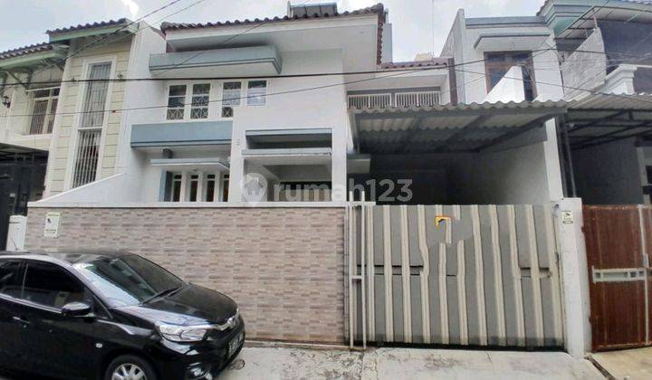 S1803-rg Rumah Cantik 2.5 Lantai 9x15 M2 Hadap Timur Jalan 2 Mobil Tomang 1