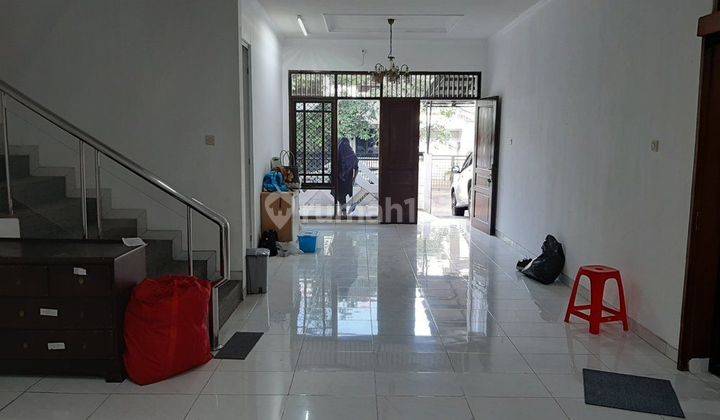 J1659-2=d1 Rumah 2 Lantai 200/250 M2  Jln 2 Mbl Di Intercon 2