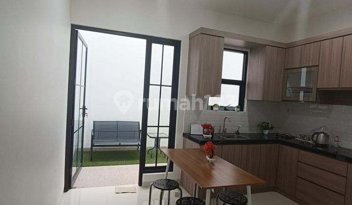 J2048-Cb72= Rumah Baru 2 Lantai Lt/Lb 4X16/100 M2 Hadap Timur Jarang Ada di Meruya Utara 2