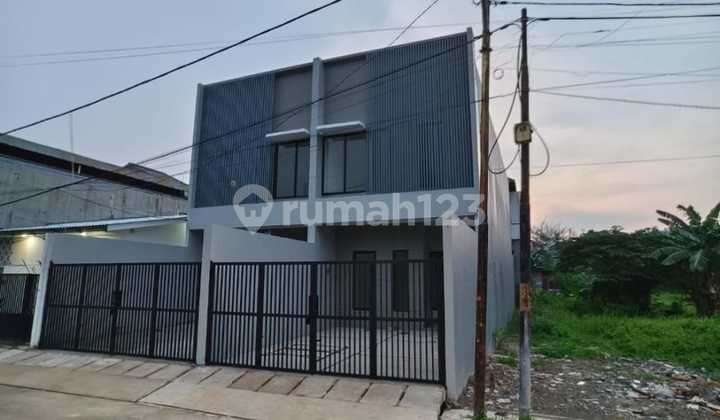 J2081-∆3=15# Rumah Baru 2 Lantai 5x22,5/170 M2 Jln 2 Mbl Area Premium Kav Dki Meruya