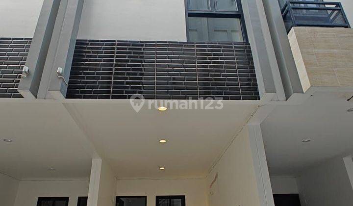 J1651-Π2%+1= Rumah Baru Private Cluster 4 Lantai  3x11 M2  Kedoya 1