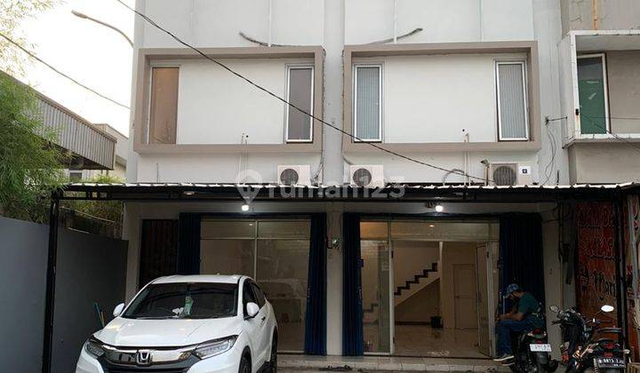 Ruko Gandeng di Pekayon Raya Dekat Mall Pakuwon Bekasi Selatan