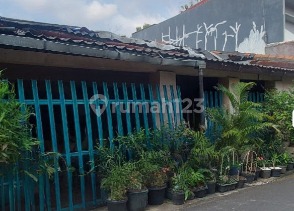Rumah Tua Hitung Tanah Pulo Asem Jakarta Timur LST/9193