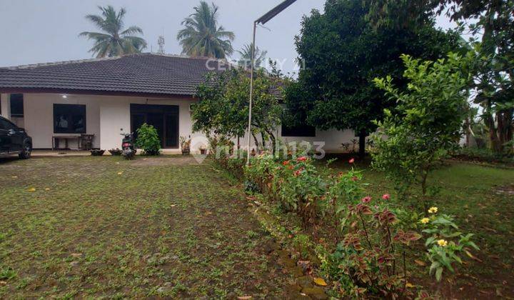 Rumah Dengan Kolam Renang Di Bojong Jengkol Ciampea S8007 1