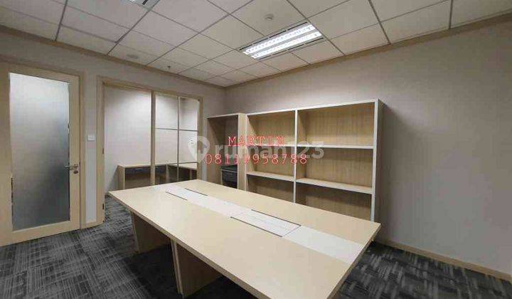 Disewakan Kantor Pakuwon Tower Fully Furnished 40sqm Siap Pakai 1