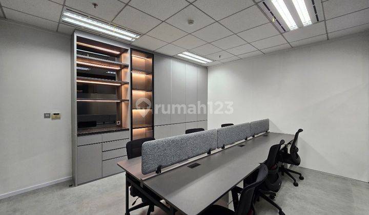 Sewa Kantor Siap Pakai Fully Furnished Pakuwon Tower 2