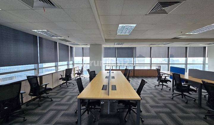 Sewa Office UOB Plaza 238 sqm Furnished Unit Thamrin 1