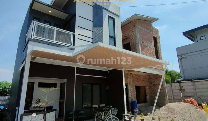 Rumah 2 Lantai Bagus SHM di Ciater Bsd, Tangerang 1