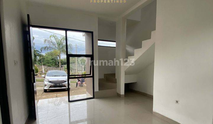 Rumah 2 Lantai Bagus SHM di Pamulang, Tangerang Selatan 2