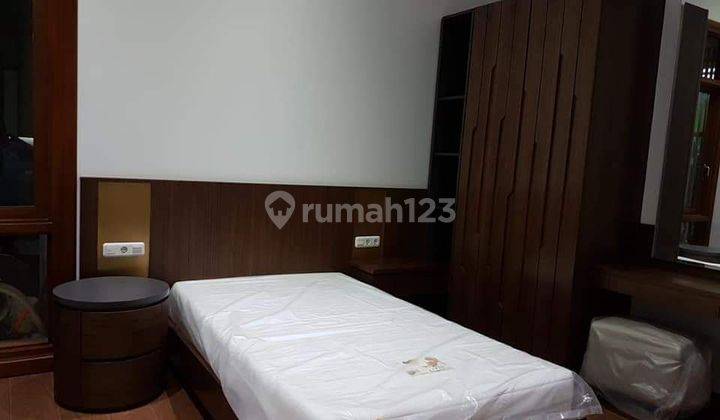 Rumah Full Furnished SHM 2 Lt di Cidadap Bandung dkt UNPAR,ITB  2