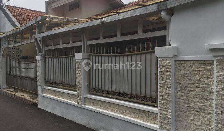 Rumah di Buah batu 2 Lantai SHM dekat Kampus,Tengah kota 1