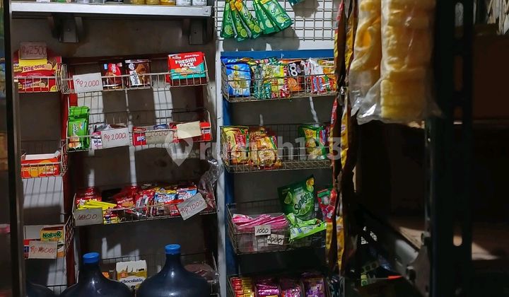 Urgent House for Rent Plus Security in Batununggal Bandung Near Kiara Park Urgent House for Rent Plus Security in Batununggal Bandung Near Kiara Park