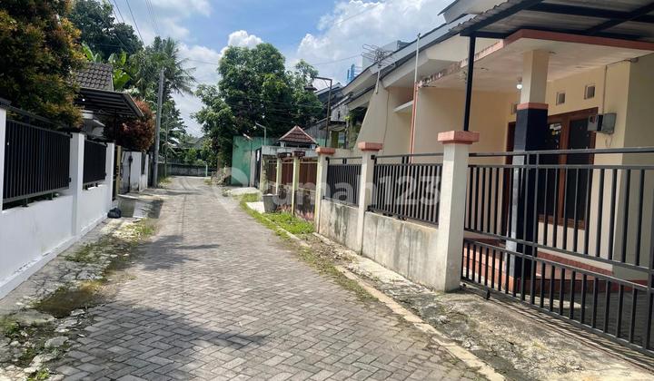 Quick Sale Cheap SHM House in Jombor Sleman Near Toll, Uty